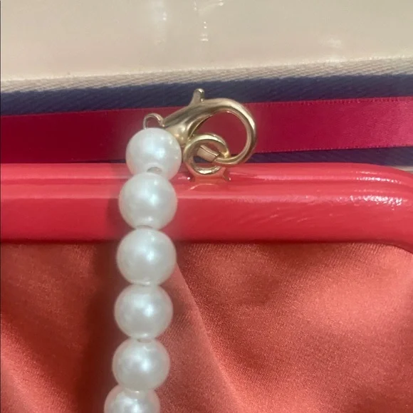 Coach Coral Amanda Satin Darcy Kiss Lock Clutch w/unbranded pearl strap - Picture 14 of 17